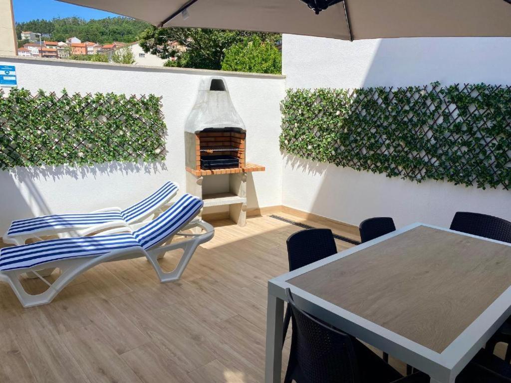 Ezaro Apartment